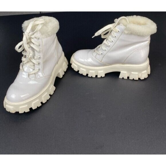 Women's brooke boot Cloud Nine with sheepskin in white size 8 style CNS 174 - Picture 1 of 15